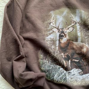 Classic fit deer crewneck sweatshirt